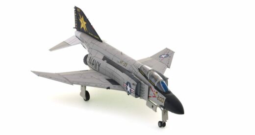 Front starboard view of Air Commander AC1011 - 1/72 scale diecast model McDonnell Douglas F-4J Phantom II, AG 200, VF-33 
