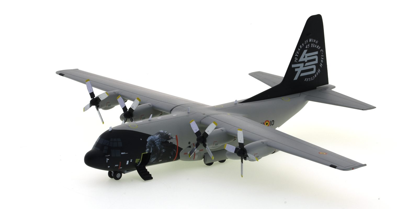 Front port side view of Herpa HE559843 - 1/200 scale diecast model Lockheed C-130H Hercules, in commemorative scheme for the 70th anniversary of the 15th Air Transport Wing, Belgian air Component and 45 years of the C-130 Hercules in Belgian service.