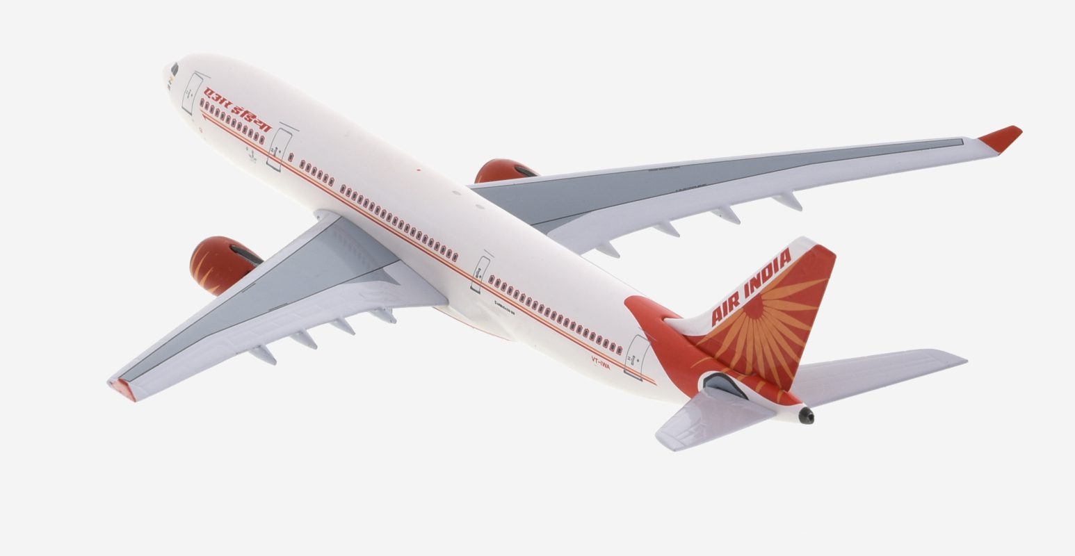 Top view of Aero Classic AC419827- 1/400 scale diecast model of the Airbus A330-200, registration VT-IWA, in the livery of Air India circa 2008