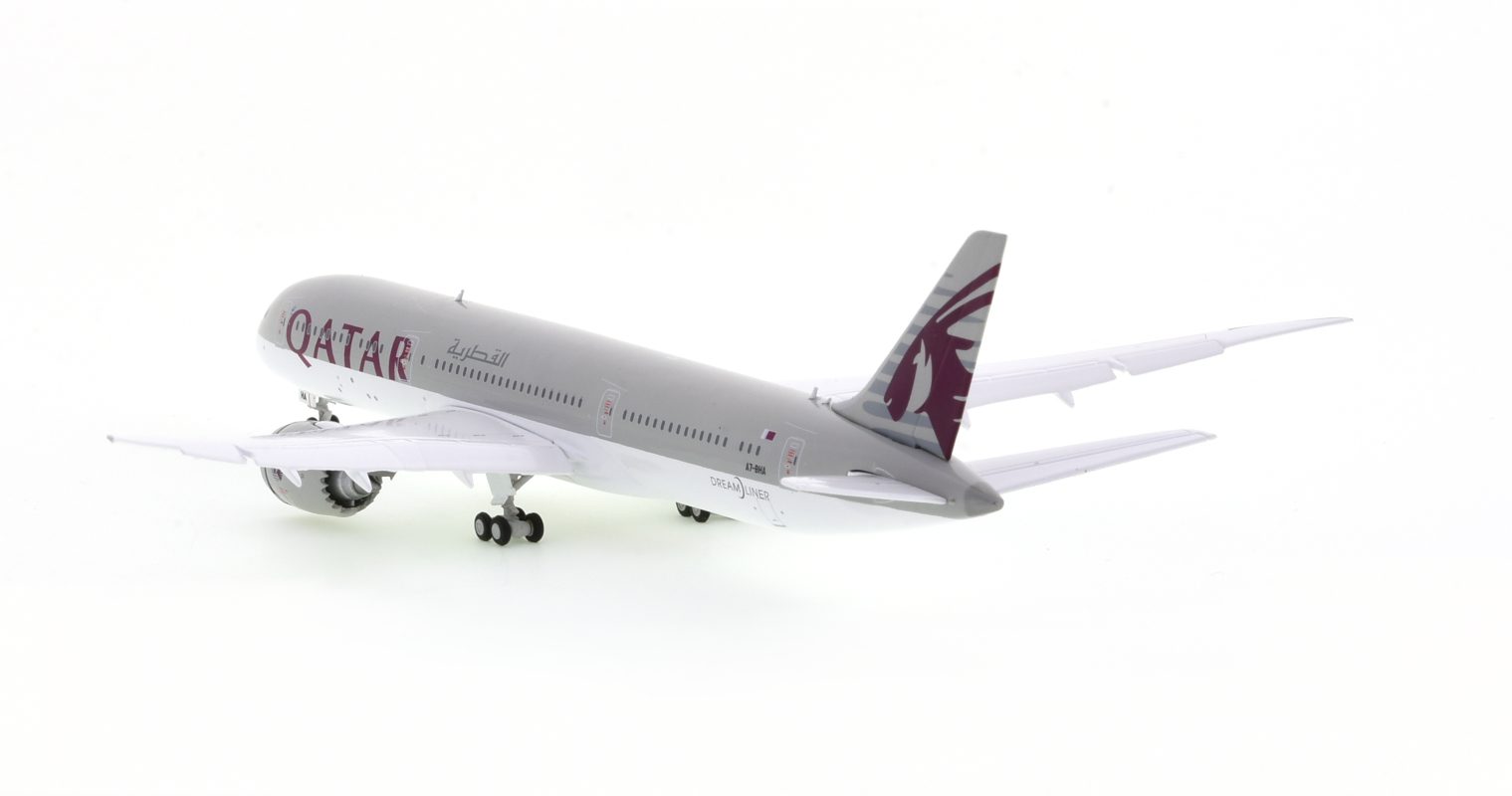 Rear view of the Boeing B787-9 Dreamliner 1/400 scale diecast model of registration A7-BHA, in the livery of Qatar Airlines - Gemini Jets GJQTR1915 