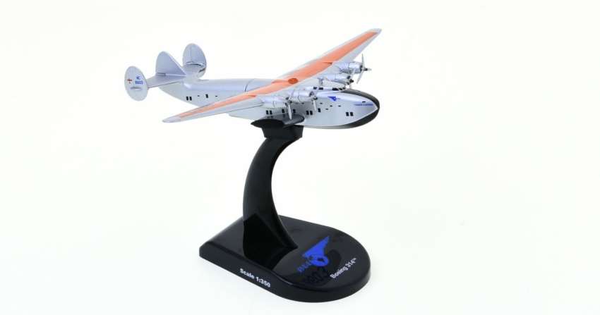 Front starboard side view of the Boeing Model 314 Clipper 1/350 scale diecast model of  "Yankee Clipper", registration number NC18603, in the livery of Pan Am, circa 1939 - Postage Stamp Collection PS5821