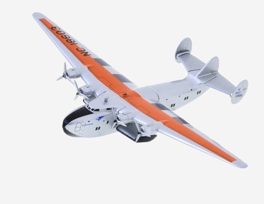 Top virew of Postage Stamp Collection PS5821 - 1/350 scale diecast model of the Boeing Model 314 Clipper, registration number NC18603, named "Yankee Clipper" in the livery of Pan Am, circa 1939.