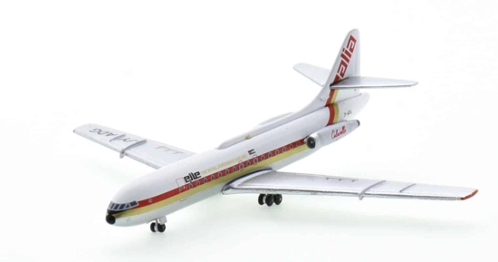 Front port side view of Aero Classics AC419946 - 1/400 scale diecast model Sud Aviation SE 210 Caravelle 10R, registration JY-ADG in Alia-Royal Jordanian Airlines livery, circa the early 1970s.
