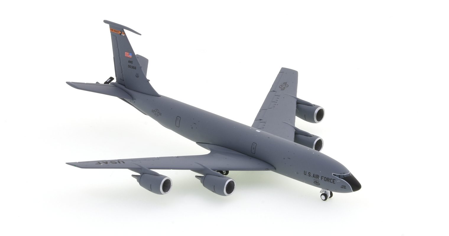 Front starboard side view of the Boeing KC-135R Stratotanker 1/400 scale diecast model of serial number 60-0366, 141st Air Refuelling Squadron (141st ARS) 108th Wing, New Jersy Air National Guard (NJ ANG) - Gemini Jets GMUSA069