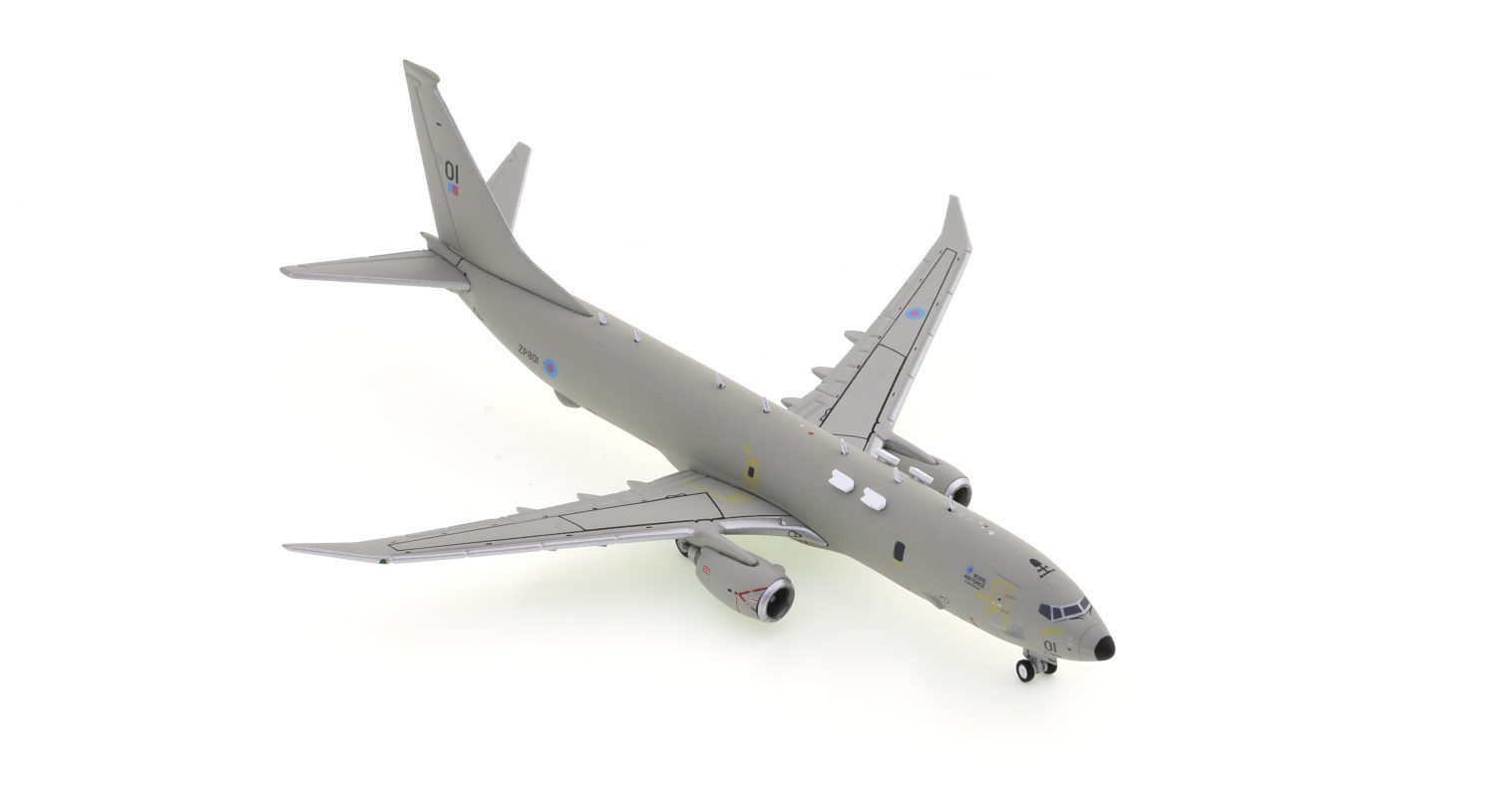 Front starboard view of the Boeing Poseidon MRA1, (P-8A) 1/400 scale diecast model named 