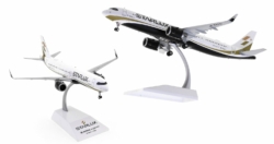 Image showing model on displaystand, Airbus A321neo 1/200 scale diecast model of registration B-58201 in Starlux Airline's livery. - JC Wings EW221N001