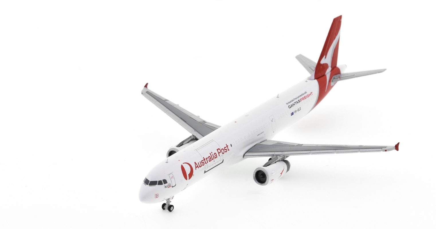 Front port side view of Gemini Jets GJQFA1955 - 1/400 scale diecast model Airbus A321P2F, registration VH-ULD in Qantas Freight-Australia Post's livery.