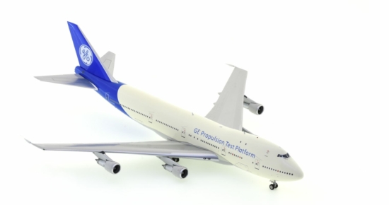 Front starboard side cview of the Boeing 747-100  1/200 scale diecast model flying engine test bed of General Electric, registration N747GE - Inflight200 IF742GE01