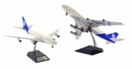 Image showing model on display stand, Boeing 747-100 1/200 scale diecast model flying engine test bed of General Electric, registration N747GE - Inflight200 IF742GE01