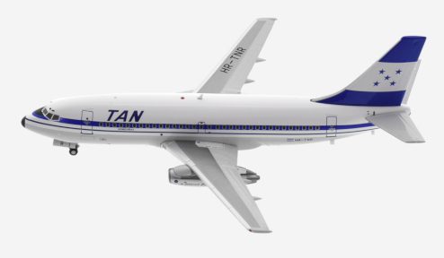 Top view of EL AVIADOR EAVTNR - 1/200 scale diecast model of the Boeing 737-200 registration HR-TNR, in Tan Airlines's livery, circa the 1980s.