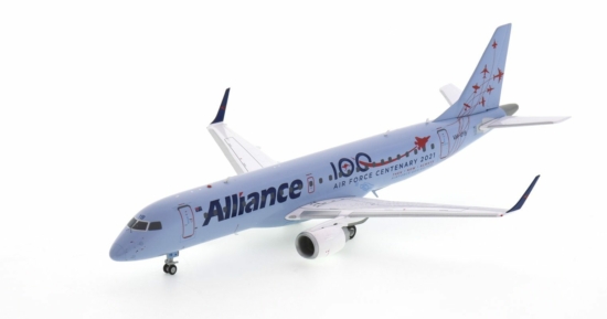 Front port side view of Gemini Jets G2UTY995 - 1/200 scale diecast model Embraer E190AR (EJR190-100AR) registration VH-UYB in Alliance Airlines's "RAAF's Centenary " livery, 2021.