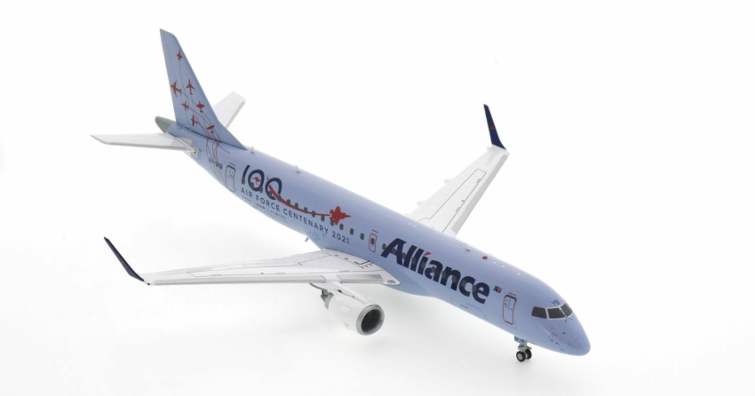 Front starboard side view of Gemini Jets G2UTY995 - 1/200 scale diecast model Embraer E190AR (EJR190-100AR) registration VH-UYB in Alliance Airlines's "RAAF's Centenary " livery, 2021.