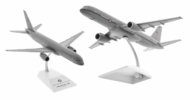 Image showing model on display stand, JC Wings JC2RNZ0032 / XX0032 - 1/200 scale diecast model of the Boeing 757-200M, s/n NZ7571, No.40 Sqn RNZAF.