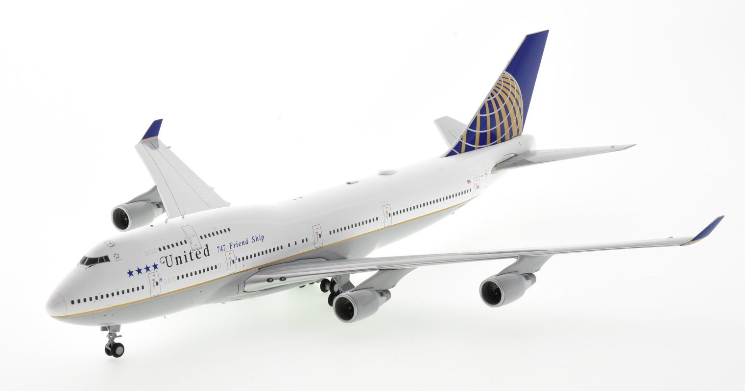 Front port side view of JC Wings JC2UAL203 - Boeing 747-400 1/200 scale diecast model, registration N118UA, in United Airlines final B747 flight livery featuring the airline's iconic 