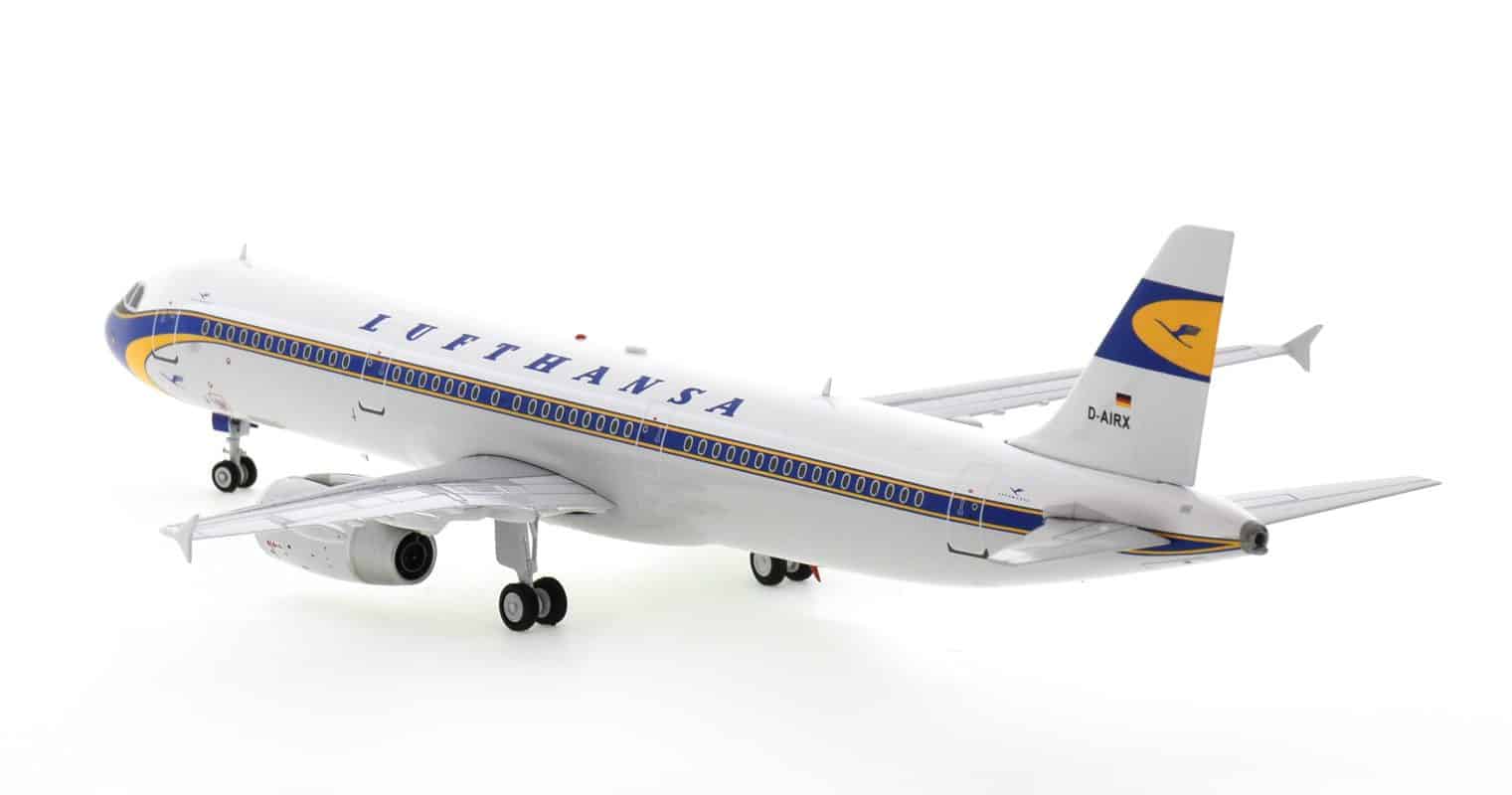 Rear view of JFox JF-A321-027 - 1/200 scale diecast model Airbus A321-100, registration D-AIRX in Lufthansa's retro livery