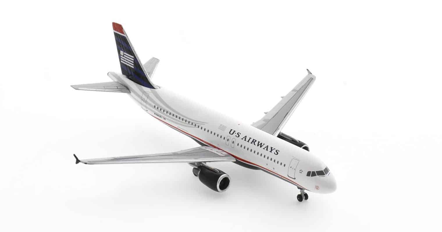 Front starboard side view of AC419976 - 1/400 scale diecast model of US Airway's A320-200 registration N106US that landed in the Hudson River on January 15, 2009.
