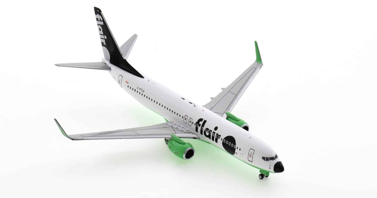 Front starboard side view of NG58113 - 1/200 scale diecast model Boeing 737-800, registration C-FFLA, in Flair Airline's livery.