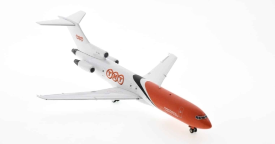 Starboard side view of Inflight200 IF722TNT0320 - 1/200 scale diecast model Boeing 727-200 (ADV), registration OY-SES in TNT N.V. livery, circa 1999.
