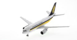 Front port side view of WB Models WB-A310-001 -  Airbus A310-200 1/200 scale diecast model, registration 9V-STN in Singapore Airlines livery.