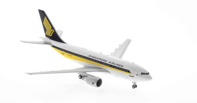 Front starboard side view of WB Models WB-A310-001 -  Airbus A310-200 1/200 scale diecast model, registration 9V-STN in Singapore Airlines livery.