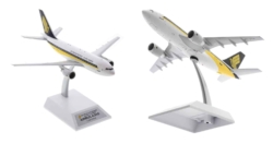 View of model on display stand, WB Models WB-A310-001 -  Airbus A310-200 1/200 scale diecast model, registration 9V-STN in Singapore Airlines livery.