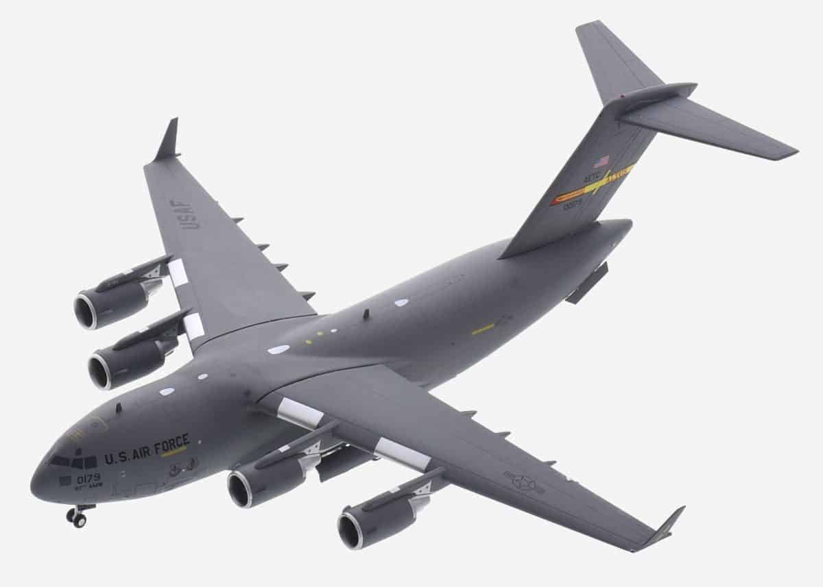 Top view of Gemini Jets G2AFO1006 - 1/200 scale diecast model Boeing C-17 Globemaster III of the 58th AS, 97th AMW, USAF, stationed at Altus Air Force Base, Oklahoma, USA.