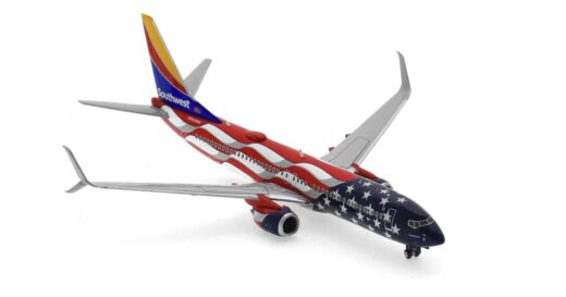 Front starboard side view of Gemini Jet G2SWA914 - 1/400 scale diecast model Boeing 737-800, registration N945WN in Southwest Airline's 