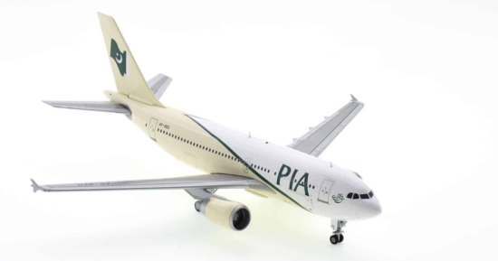 Front starboard side view of JC Wings JC2PIA0001 / XX20001 - Airbus A310-300 1/200 scale diecast model, registration AP-BEQ in Pakistan International Airlines (PIA) livery.