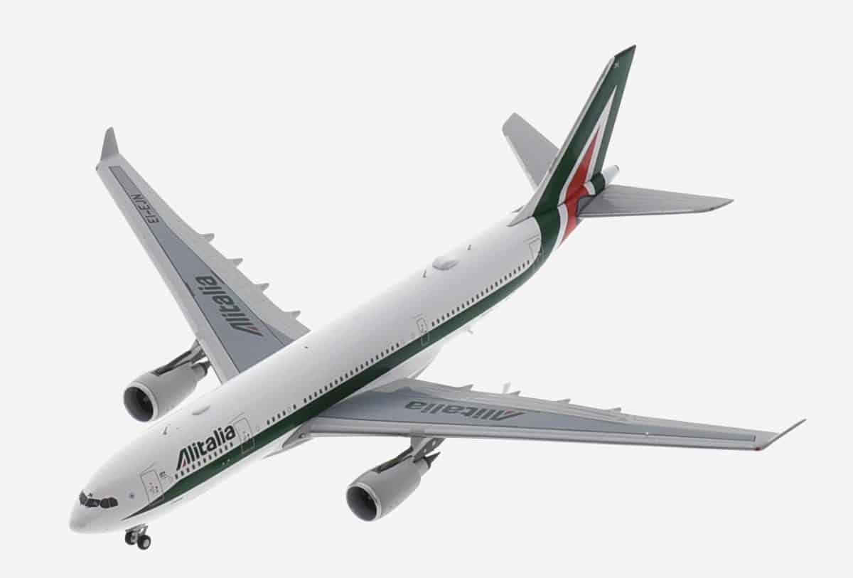Top view of NG Models NG61036 - 1/400 scale diecast model of the Airbus A330-200 registration  EI-EJN, operator ITA Airways, Alitalia livery, circa late 2021.