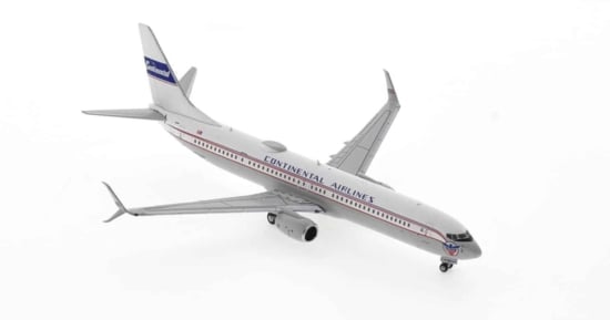 Front starboard side view of NG Models NG79010- 1/400 scale diecast model of the B737-900ER registration N75435 of United Airlines in a retro Continental Airlines livery,