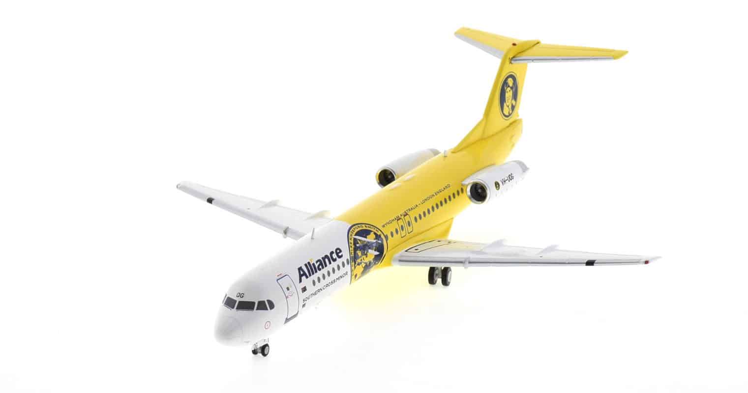 Front port side view of Gemini Jets G2UTY987 - 1/200 scale diecast model of the Fokker 100, registration VH-UQG in Alliance Airlines 