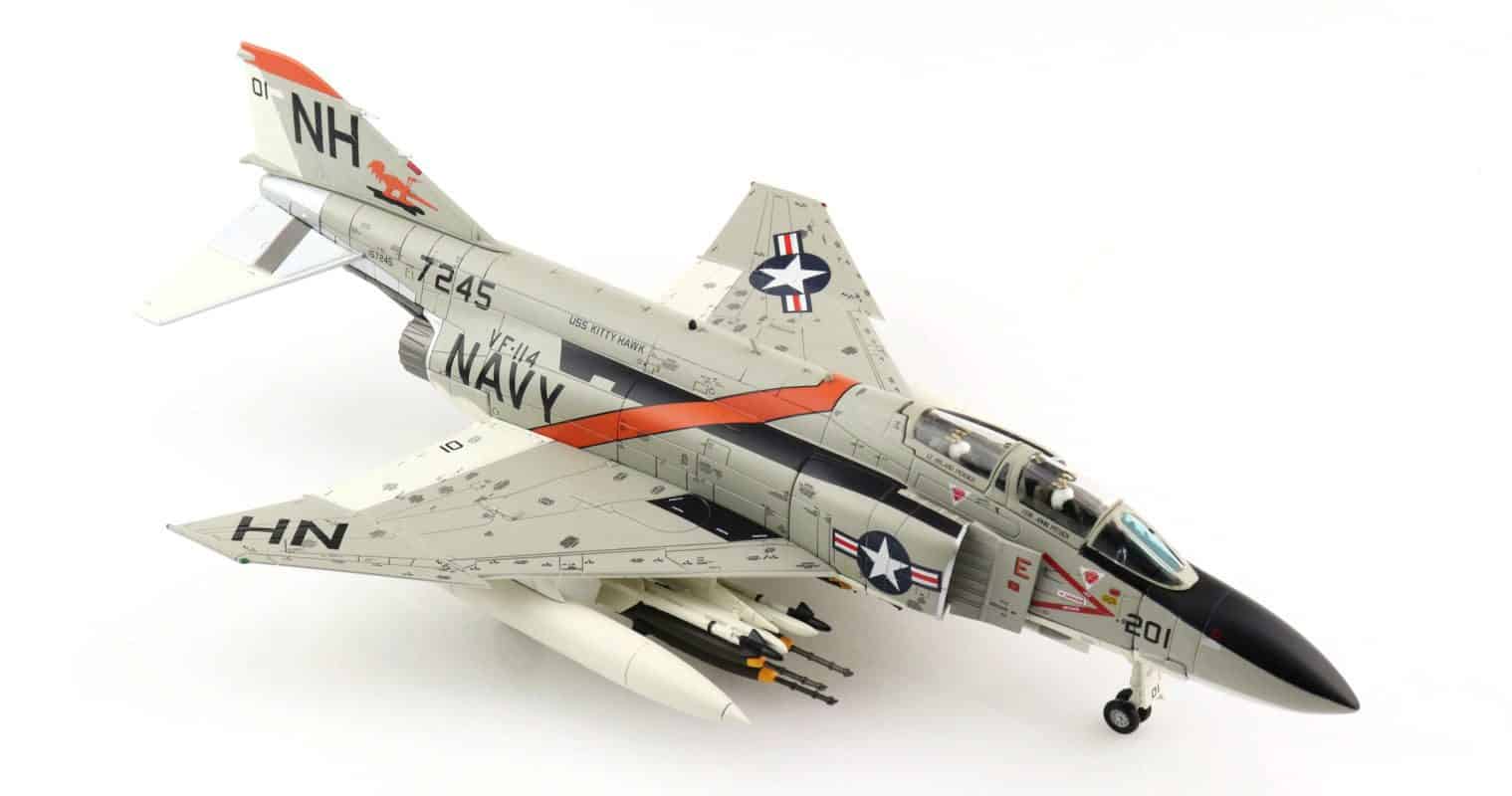 Front starboard side view of Hobby Master HA19034 - 1/72 scale diecast model McDonnell Douglas F-4J Phantom II BuNo 157245, Tail Code NH/201 a 
