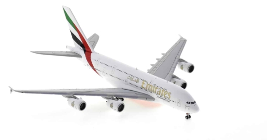 Front starboard side view of Gemini Jets GJUAE2054 - 1/400 scale diecast model of the Airbus A380-800, registration A6-EUV, in Emirates livery.