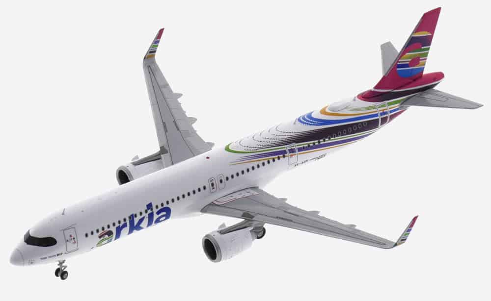 Top view of the 1/200 scale diecast model Airbus A321-200neo, registration 4X-AGH, in Arkia Israeli Airlines livery - C Wings JC2AIZ0040 / XX20040