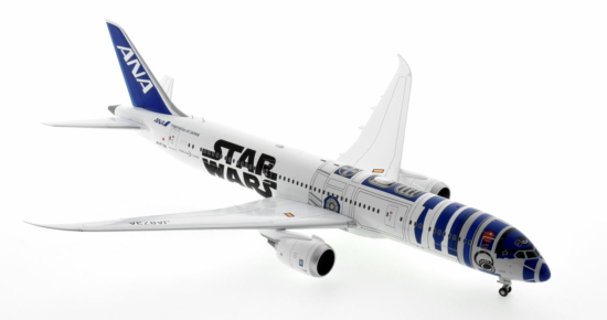 Front starboard side view of the 1-200 scale diecast model Boeing 787-9 Dreamliner registration JA873A, in All Nippon Airlines (ANA) Star Wars "R2D2" livery - JC Wings EW2789009