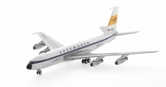 Front port side view of the 1/200 scale diecast model of the Boeing 707-430 (B707-420), registered D-ABOF in Lufthansa livery, circa the early 1960s - JFox JF-707-4-002P