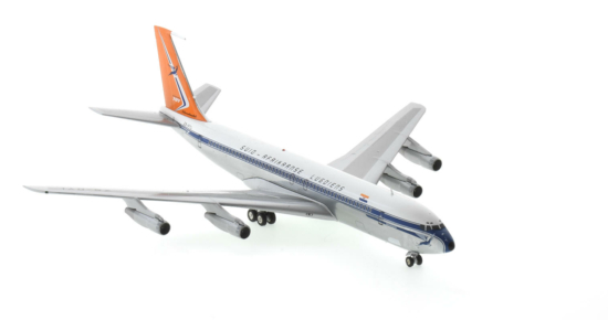Front starboard side view of the 1/200 scale diecast model Boeing B707-320B, named "Bloemfontein", registration ZS-DYL in South African Airways livery, circa the 1960s - Inflight200 IF707SA0422P