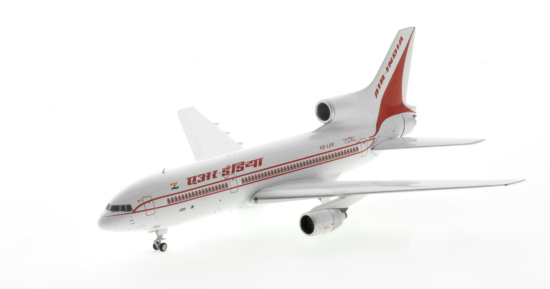 Front port side view of the 1/400 scale diecast model Lockheed L-1011-500 TriStar registration V2-LRK in Air India livery, circa the early 1990s - NG Models NG35019