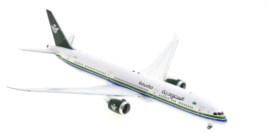 Front starboard side view of the 1/200 scale diecast model of the Boeing 787-10 Dreamliner registration HZ-AR32, in Saudia livery - B Models B-78X-AR32