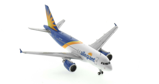 Front starboard side Top view of the 1/400 scale diecast model Airbus A319-100, registration N321NV in Allegiant Air livery - Gemini Jets GJAAY2131