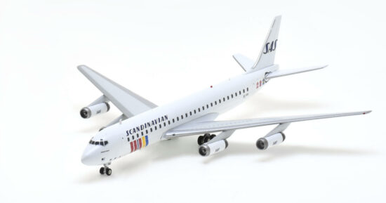 Front port side view of the 1/200 scale diecast model Douglas DC-8-62, registration SE-DBG named "Jorund Viking" in Scandinavian Airlines livery circa the mid-1980s - Inflight200 IF862SK0919