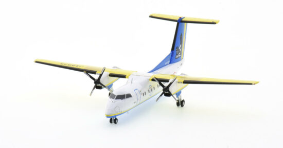 Front port side view of the 1/200 scale diecast model of the de Havilland Canada Dash 8-Q103, registration JA8973 in Ryuku Air Commuter livery (RAC) - EW28Q1002