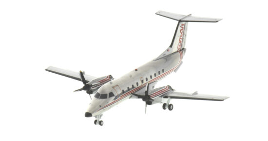 Front port side view of the 1/200 scale diecast model Embraer EMB 120RT Brasilia, registration N137H, in Comair livery, circa the 1990s - Gemini Jets G2COM1022