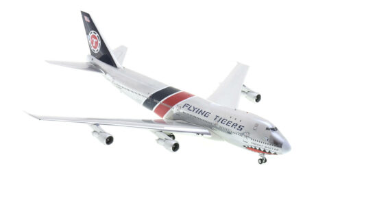 Front starboard side view of the 1/200 scale diecast model of the Boeing 747-100 (SF) registration N800FT in Flying Tiger Line livery - IF741FTSM-P