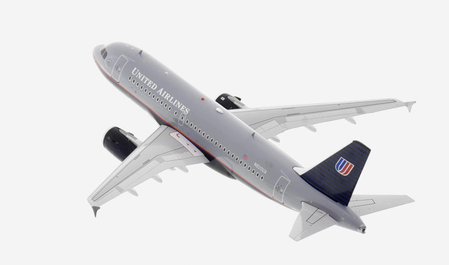 Top view of the 1/200 scale diecast model of the Airbus A319-100, registration N820UA in United Airlines livery - IF319UA0523