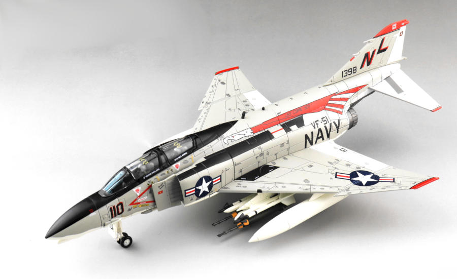 Front port side view of the 1/72 scale diecast model McDonnell Douglas F-4B Phantom II BuNo 151398, tail code NL/110. "MiG Killer" of VF-51 "Screaming Eagles", United States Navy) Vietnam, May 1972 - HA19043 