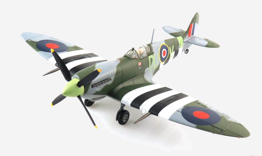 Front port side view of the 1/48 scale diecast model of the Supermarine Spitfire Mk.IXe serial number ML407. Flown by Fg Off Johnnie Houlton N0. 485 Squadron, RNAF, France, September 1944 - HA8326 