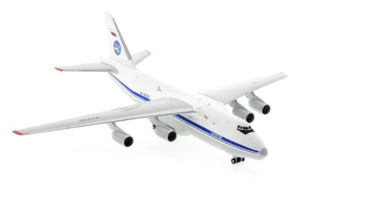 Front port side view of the 1/200 scale diecast model Antonov An-124 Ruslan (Lion), registration RA-82035 of the 224th Flight Detachment, Ministry of Defense of the Russian Federation - G2TTF1080