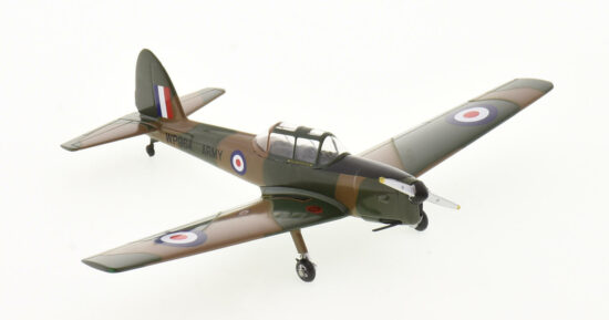 Front starboard side view of the 1/72 scale diecast model of the de Havilland Canada DHC1 Chipmunk T20, civil registration G-HDAE ex-Portuguese Air Force s/n 1304 painted to represent Chipmunk WP964 of the British Army Air Corps circa 2016 - AV72-26-016