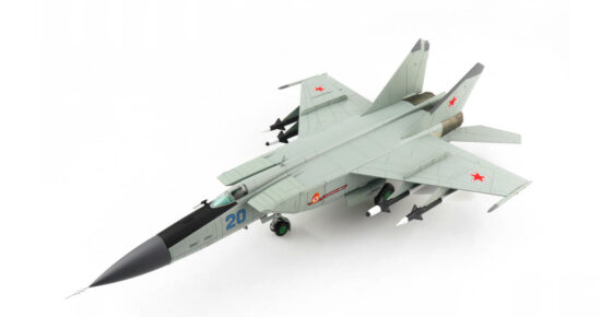 Front port side view of the 1/72 scale diecast model Mikoyan-Gurevich MiG-25PDS bort number "Blue 20" of the 146th Guards Fighter Aviation Regiment, V-PVO, 1990 - Hobby Master HA5610